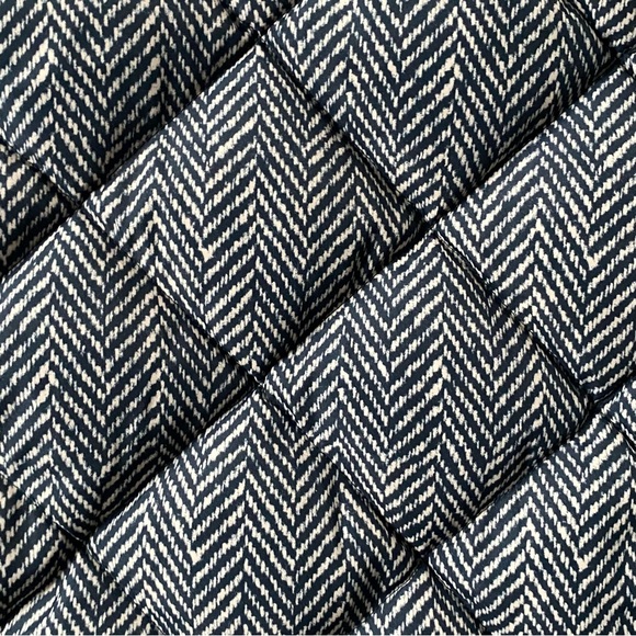 J. Crew Down Vest Size Small Excursion Quilted Herringbone Black Tan EUC $108 - Picture 8 of 16